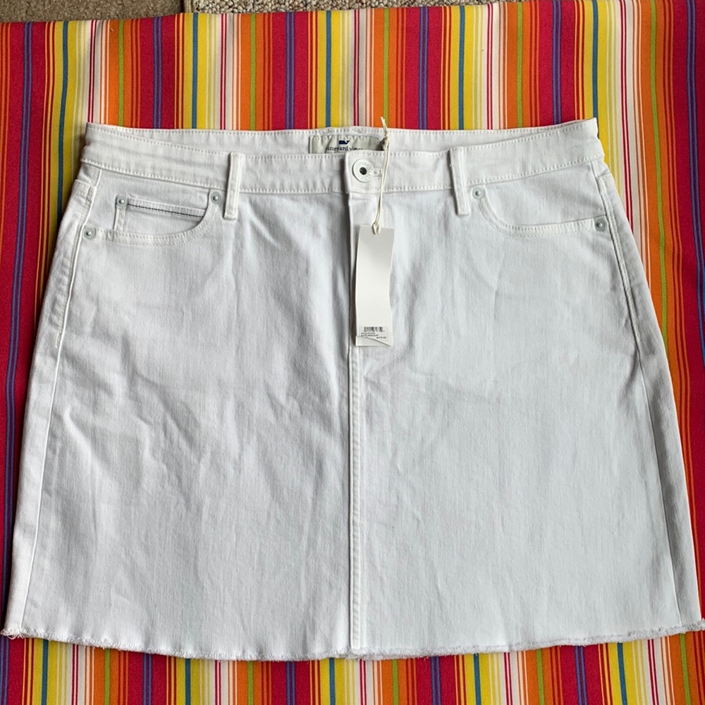 NWT Vineyard Vines  White Raw Hem Jean Skirt Sz 14
